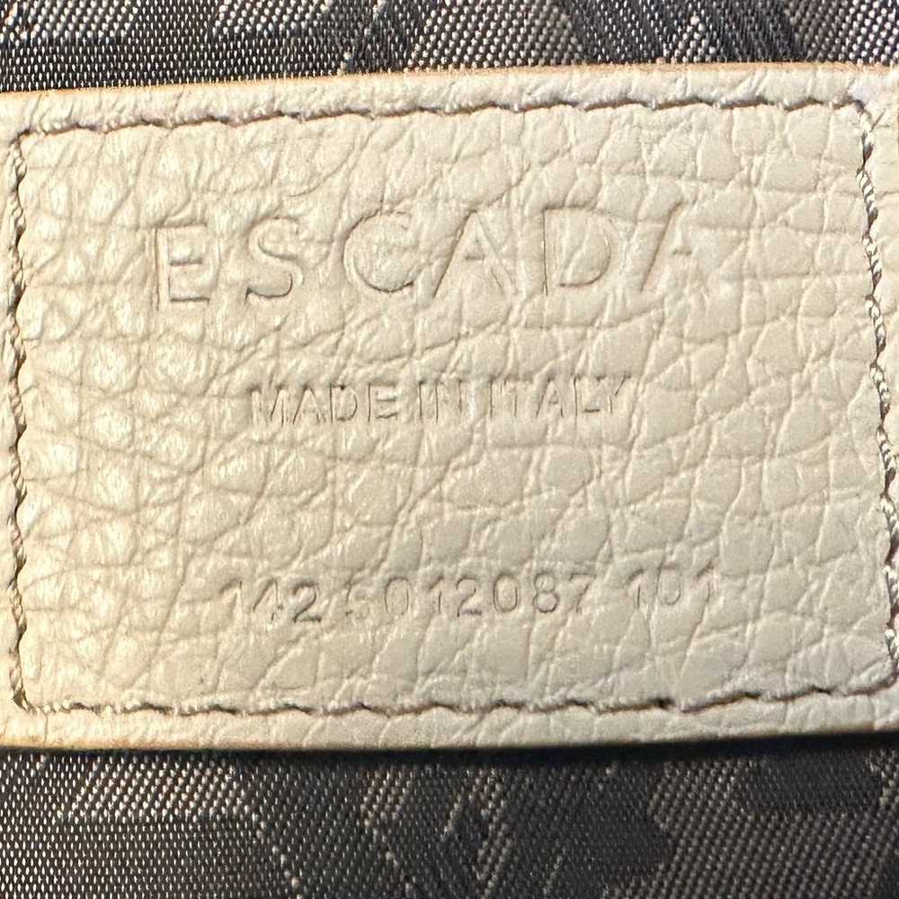 🦋Escada Handbag - Picture 3 of 12